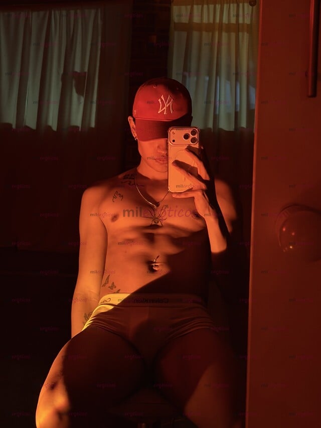 FOTOS DE JOAO, BABYFACE, COLOMBIANO CUERPO ATLÉTICO