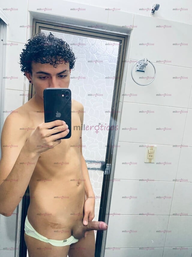 FOTOS DE NEA IMDOMABLE POLLO DE 22 AÑOS CABRON DOMANDO CULOS GOLOSOS 100%DOMINATE
