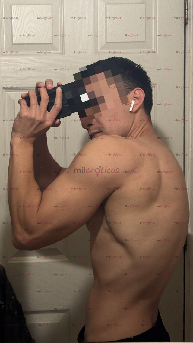 FOTOS DE ATLETA DE GYM Y BUEN PASIVO. PORTE VARONIL.