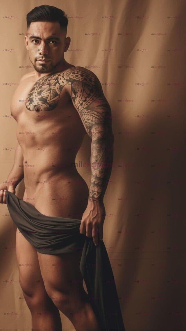 FOTOS DE MAMADO TATUADO MACHO LECHERO 20CM CON DTO
