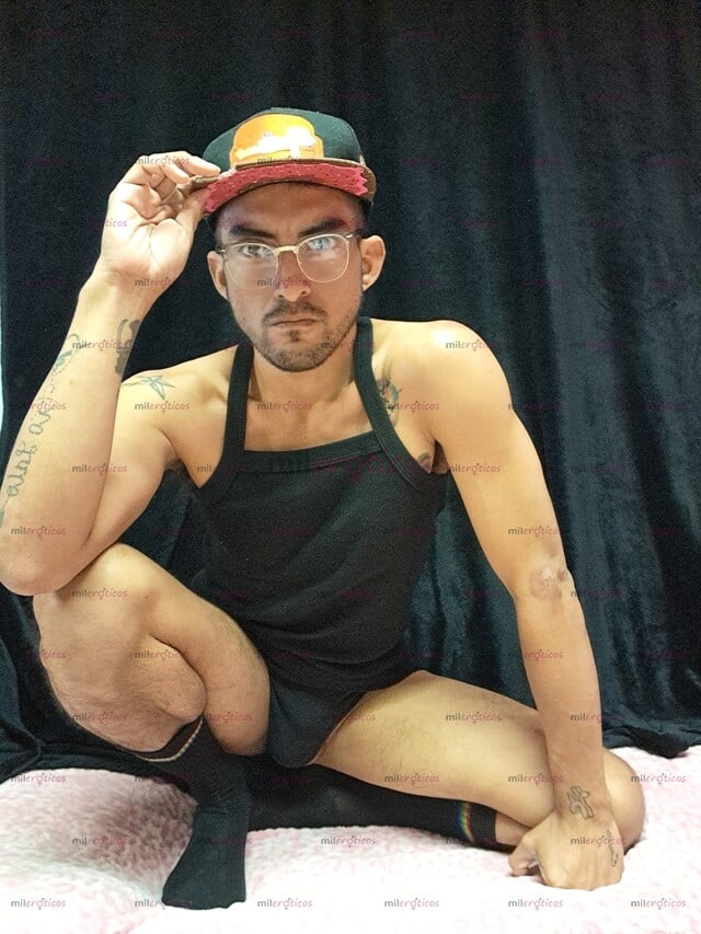 FOTOS DE CHICO MUY HOT, COMPLACIENTE, MORENO LATINO DISPONIBLE