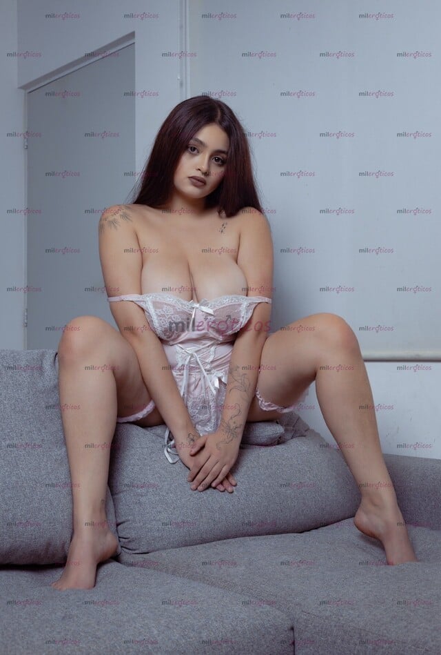FOTOS DE RICA JOVENCITA DE TAN SOLO 18 AÑITOS LISTA PARA COMPLACERTE