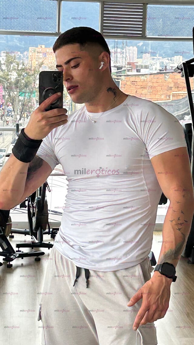 FOTOS DE JOVEN ACTIVO ( PAISA ATRACTIVO ALTO Y MORBOSO )DISPONIBLE