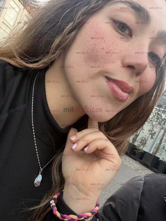 FOTOS DE ANGIE LINDA MONA NATURAL DISPUESTA A COMPLACERTE