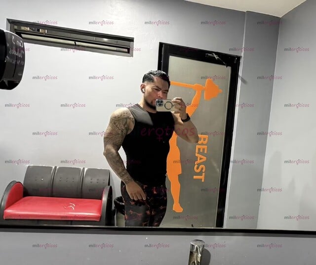 FOTOS DE NO OFERTA NO PROMO ACTIVO VARONIL GUAPO MUSCULOSO LAMPIÑO MACHO PIERNÓN NALGÓN