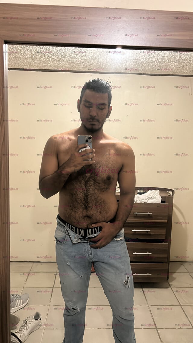 FOTOS DE ACTIVO ALTO, 1.98 MTS, AMABLE, SOCIABLE Y CALIENTE