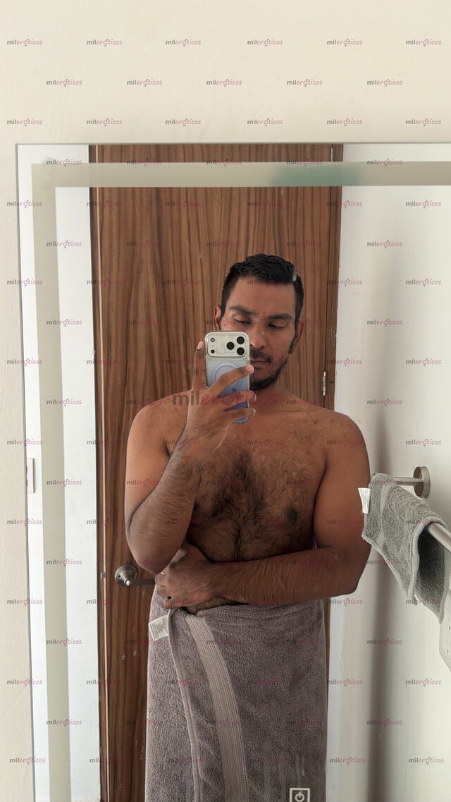 FOTOS DE ACTIVO ALTO, 1.98 MTS, AMABLE, SOCIABLE Y CALIENTE