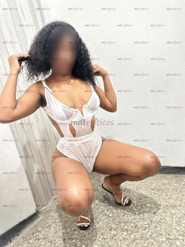 FOTOS DE HERMOSA KAREN LOS SENOS MÁS RICOS PARA TI AMOR .RICO TRASERO