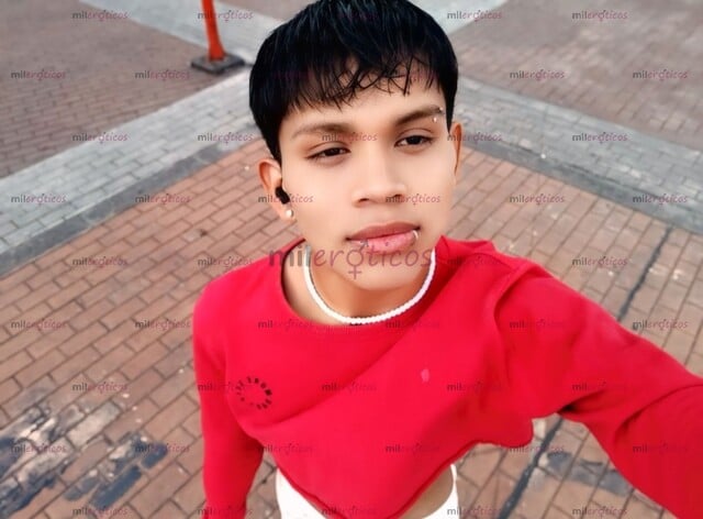 FOTOS DE CHICO GAY VERSÁTIL Y LINDO CON 18 AÑOS DE EDAD EN VENECIA