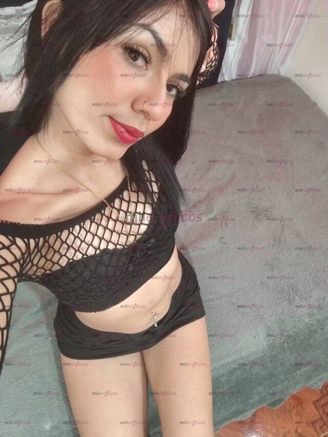 FOTOS DE FLACA EXPLOSIÓN DE PLACER ..DAME LENGÜITA BB SERÉ TU PERRITA