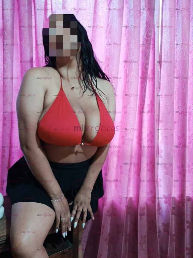 FOTOS DE DANNIS CHICA TETONA LISTA PARA DESPERTAR TODOS TUS SENTIDOS