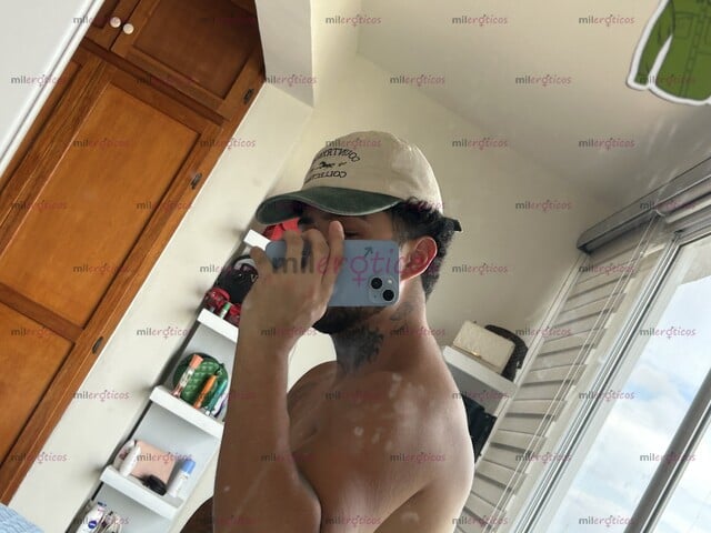 FOTOS DE CUERPO RICO DOTADO DE 22 AÑOS PARA COMPLACERTE