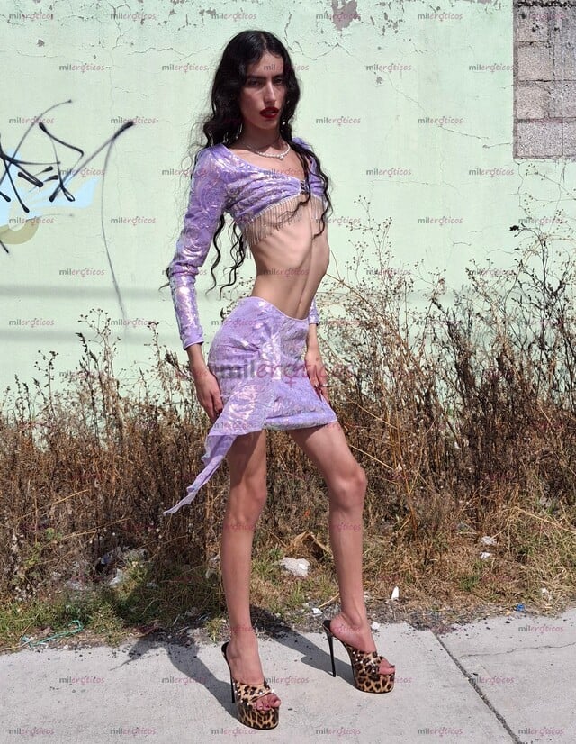 FOTOS DE SOY KOTONOHA JEAN KATSURA , TENGO 21 AÑOS SOY COMPLACIENTE Y CUMPLO DESEOS .