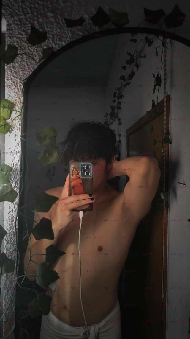 FOTOS DE UNIVERSITARIO PASIVO CALIENTE Y DISCRETO