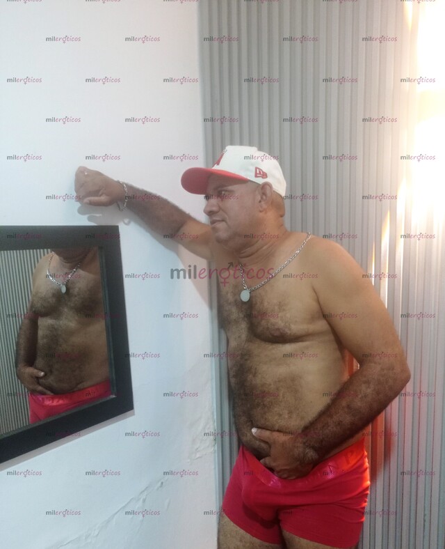 FOTOS DE TU MORENO VENEZOLANO YA LLEGO PARA QUE PASES UN RATO LLEVANDO VERGA RICO