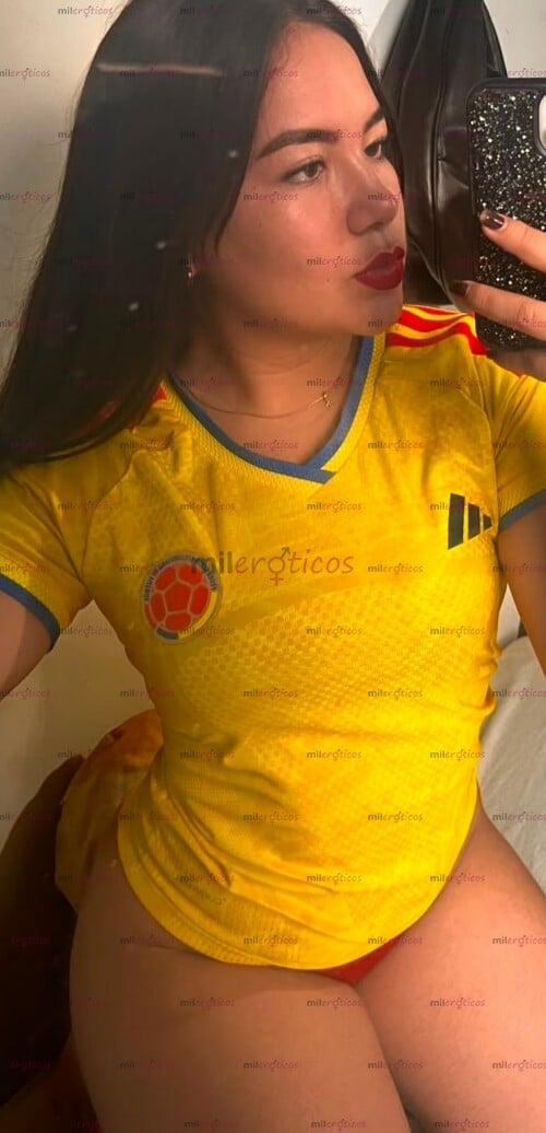 FOTOS DE EXÓTICA COLOMBIANA DE 19 AÑITOS CON UNA CARA ANGELICAL Y CUERPO QUE ENAMORA.