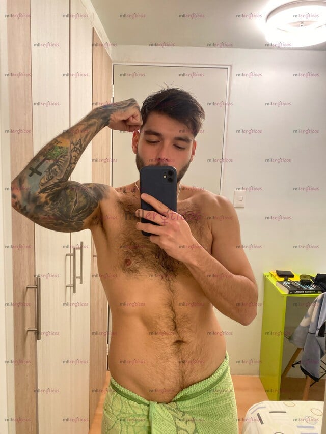 FOTOS DE VENEZOLANO ACTIVO CON UNA VERGOTA PARA DÁRTELA TODA