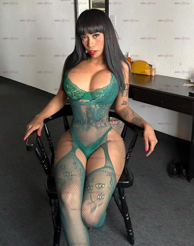 FOTOS DE MORENA MULATA PIEL DE CHOCOLATE ENCANTADORA SEDUCTORA Y DOMINANTE..,.....