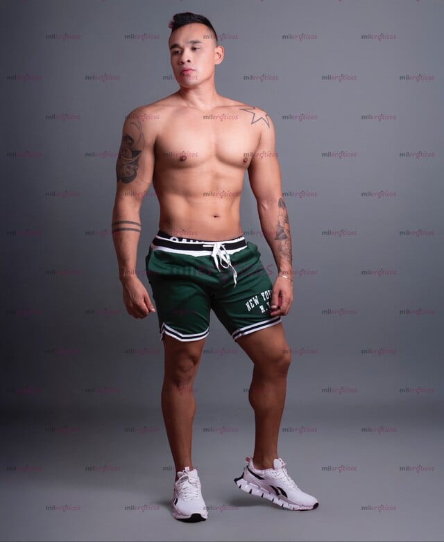 FOTOS DE EDGAR ALTO,GUAPO Y VARONIL. DISPONIBLE EN MONTERREY