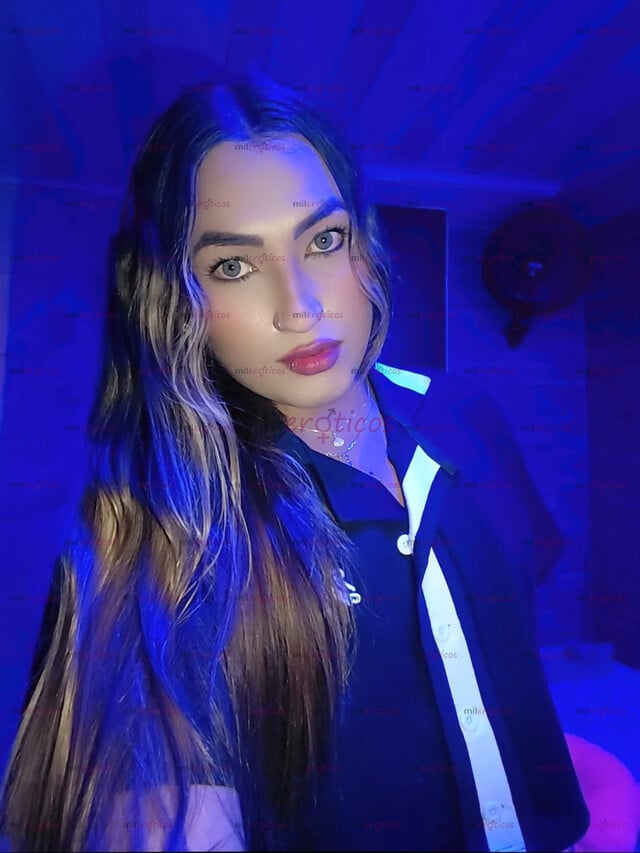 FOTOS DE UNA DULCE CEREZITA, LO QUE LE FALTA A TU PASTEL MI CIELO VEN Y PONME ENCIMA DE T