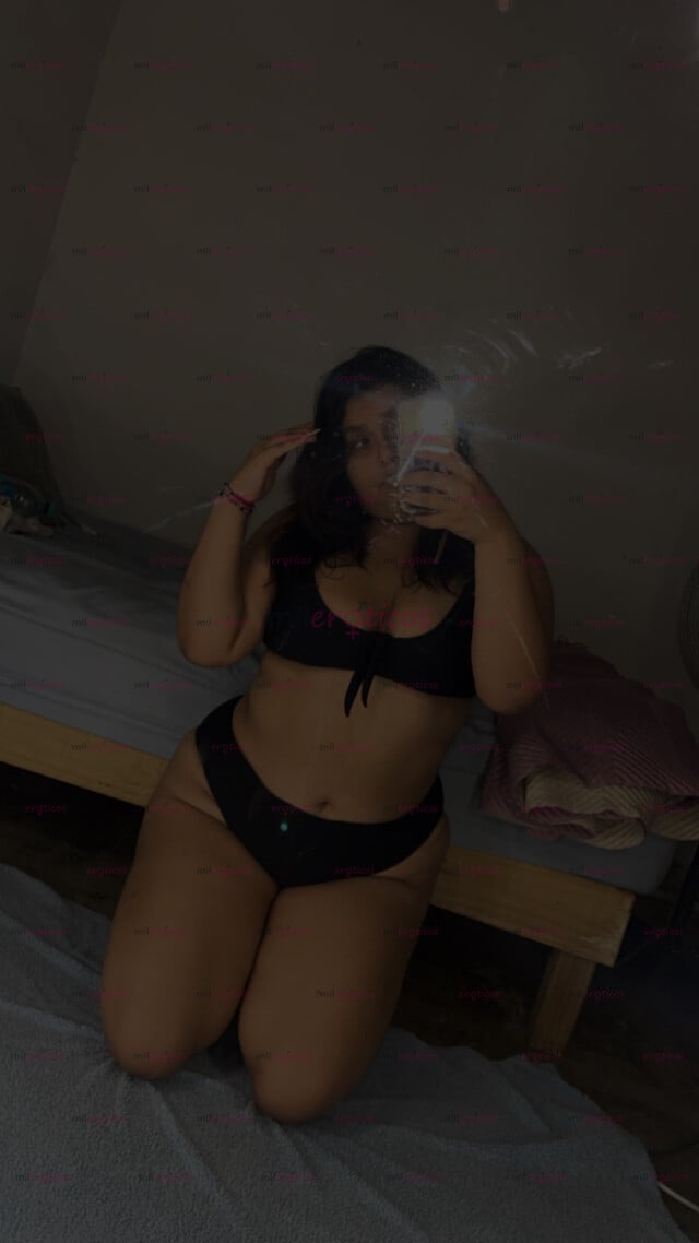 FOTOS DE DISPONIBLE VEN CON TU PUTITA FAVORITA $950 LA HORA