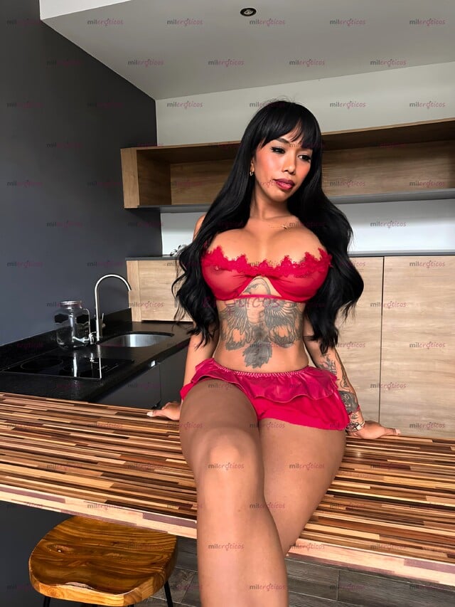 FOTOS DE MORENA MULATA PIEL DE CHOCOLATE ENCANTADORA SEDUCTORA Y DOMINANTE..,.....