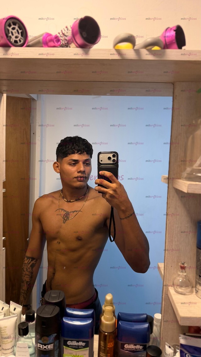 FOTOS DE POLLO DE 21 AÑOS VERGON Y VARONIL DE 1.85 CON 21CM