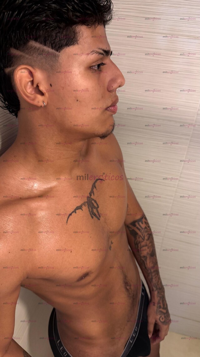 FOTOS DE POLLO DE 21 AÑOS VERGON Y VARONIL DE 1.85 CON 21CM