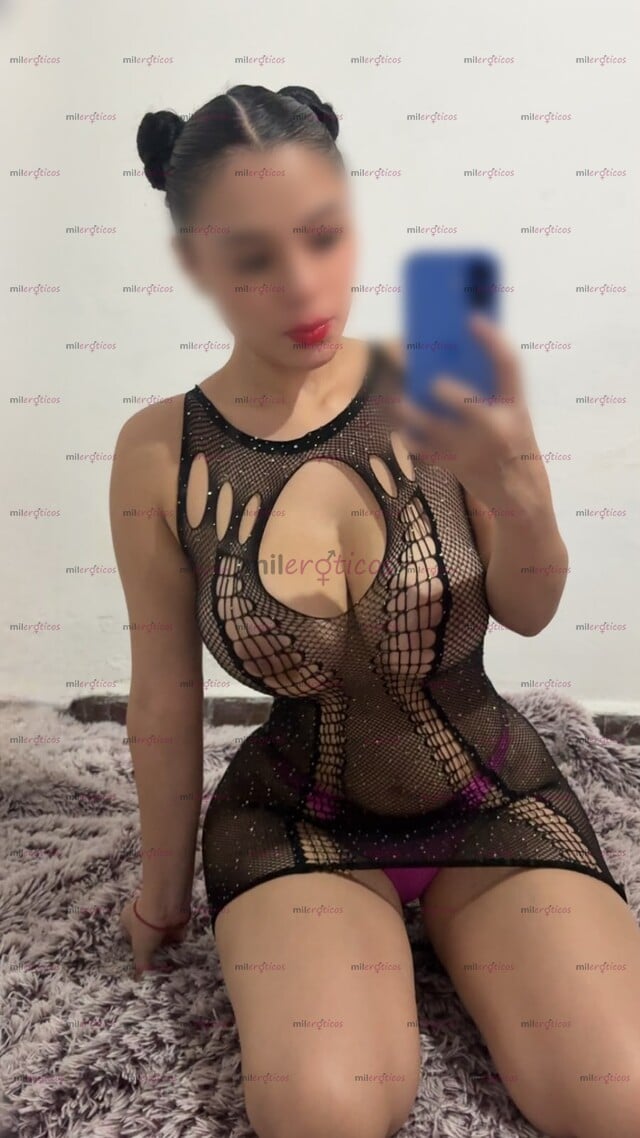 FOTOS DE SARA,HERMOSA CHICA CON GRANDES ATRIBUTOS