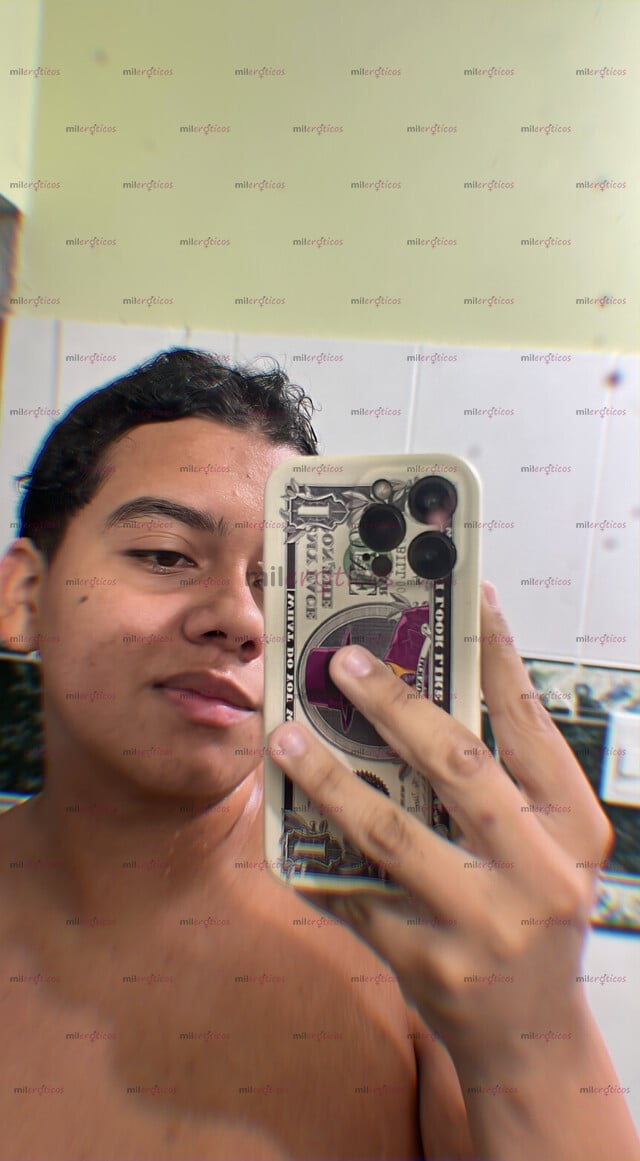 FOTOS DE SOY VERSÁTIL TRAGÓN LECHERO COMPLACIENTE ME ACOMODO A TODO