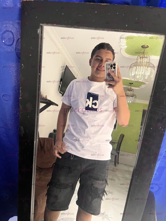FOTOS DE SOY VERSÁTIL TRAGÓN LECHERO COMPLACIENTE ME ACOMODO A TODO