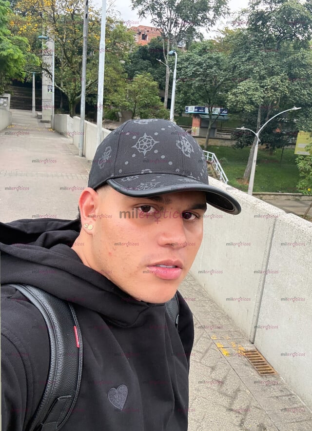 FOTOS DE HOLA, SOY UN CHICO HETERO FLEXIBLE NUEVO EN LA APP, ESTOY DISPONIBLE!!