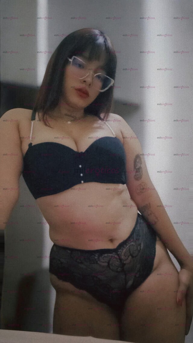 FOTOS DE 20 AÑOS ESTOY LISTA PARA VENIRME A CHORRO! RICO SQUIRT EN VIVO.
