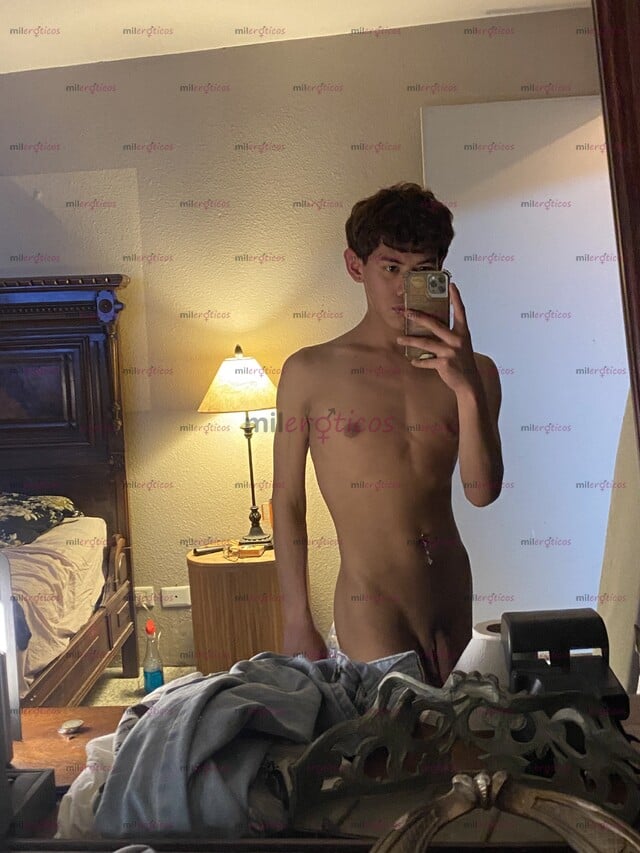 FOTOS DE CHIQUILLO TWINK QUE CUMPLE FANTASÍAS Y FETICHES