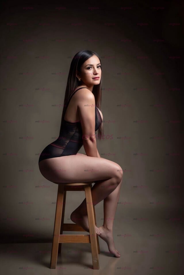 FOTOS DE EL COMPLEMENTO PERFECTO PARA TUS DÍAS.UNA CHICA HERMOSA, EDUCADA Y DIVERTIDA.