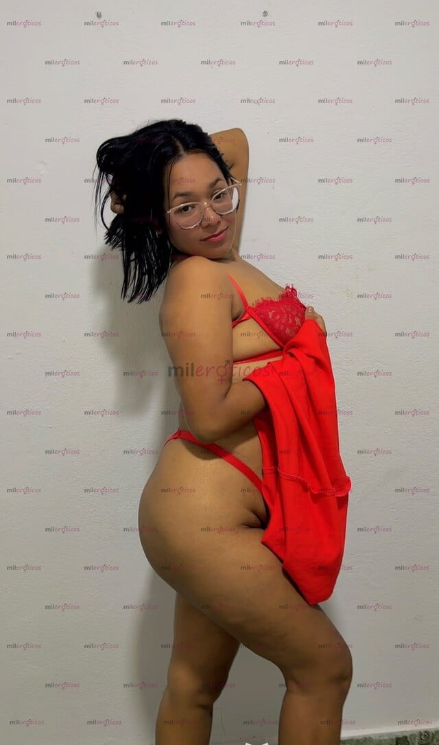 FOTOS DE MORENA, LINDA Y MUY CADERONA, CON UNA PERSONALIDAD ENCANTADORA Y UNA SONRISA QUE