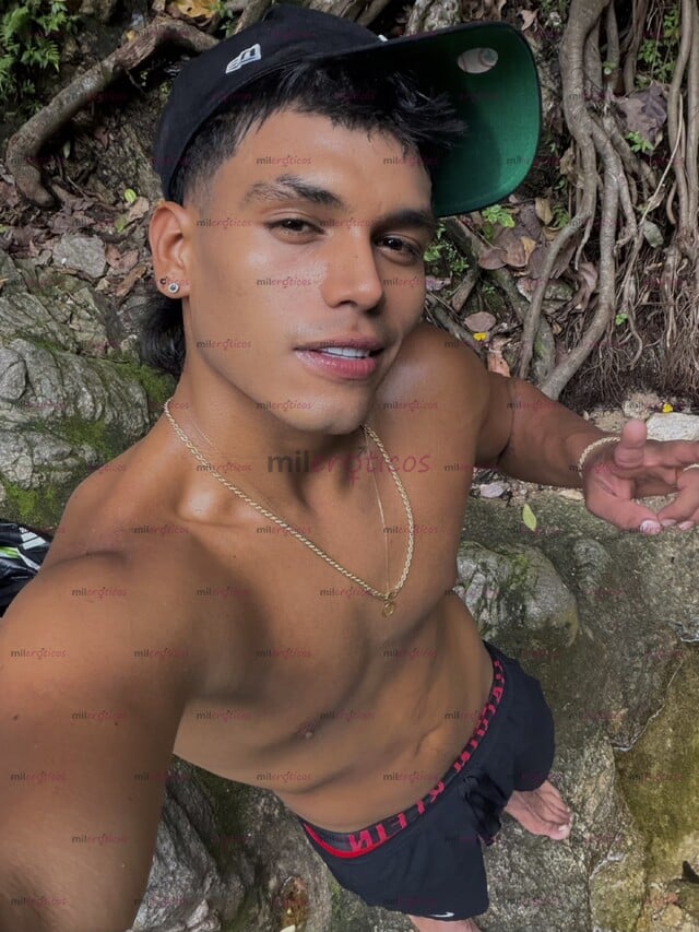 FOTOS DE ANDRES FELIPE COLOMBIANO 20CM DE VERGA DOMINANTE 23 AÑOS DISPONIBLE 24 7