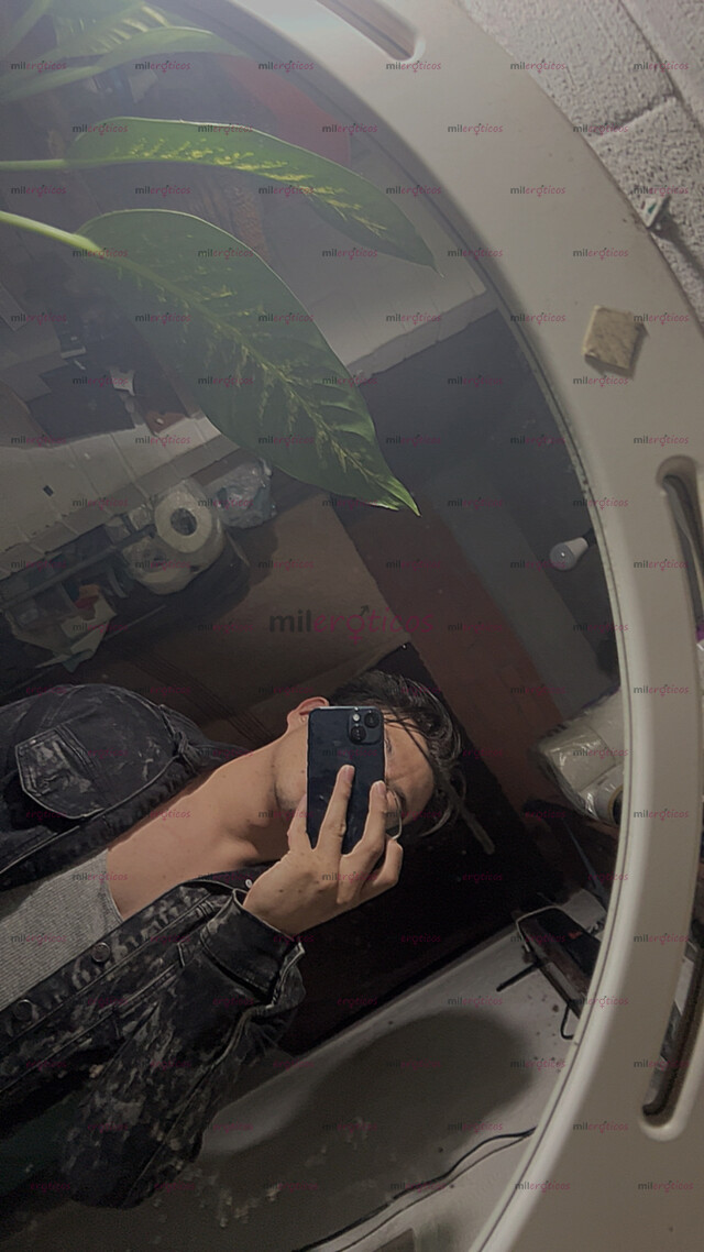 FOTOS DE ESTOY EN UN HOTEL DE CUAUTITLÁN Y ESTOY MUY CALIENTE CUALQUIER SERVICIO GRATIS