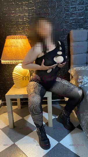 FOTOS DE SOL, TU MADURA SEXI,VEN COGEME EL PANTY Y PONME EN 4...APTO PRIVADO