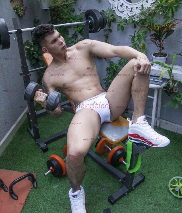 FOTOS DE JUAN MACHO SERIO VERGON DISCRETO ATLÉTICO MORBOSO LECHERO SOLO VOY A DOMICILIO