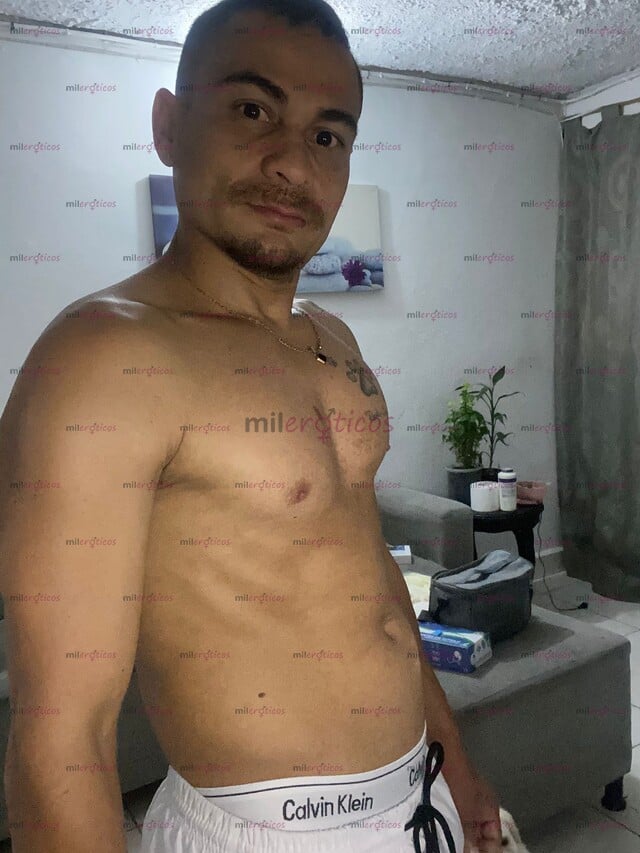 FOTOS DE FLACO GEY BUSCANDO DIVERSIÓN, VEN A A DISFRUTAR CONMIGO!!