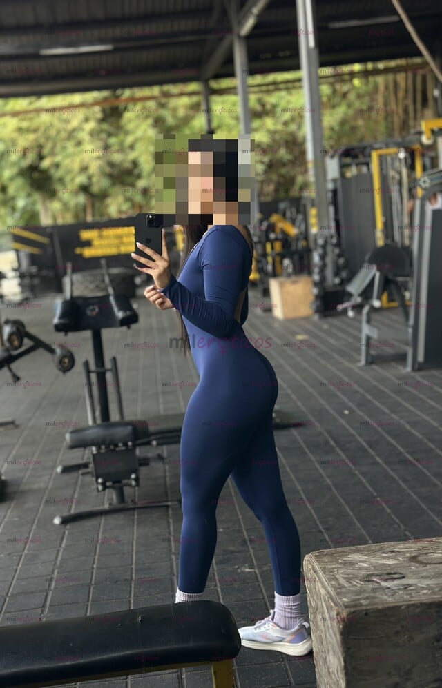 FOTOS DE CHICA CON CUERPO DE GYM. MUY ATRACTIVA Y CALIENTE