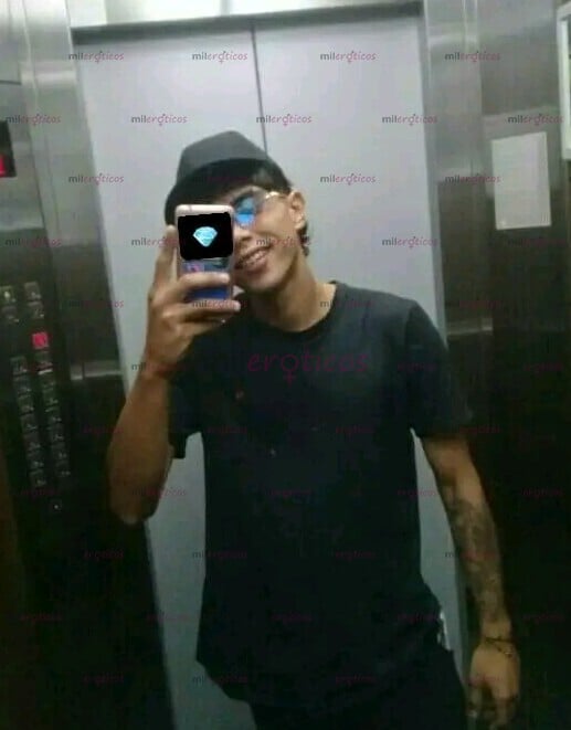 FOTOS DE JOVEN NUEVO EN LA PÁGINA POLLO SOLO TRABAJO A DOMICILIO 247