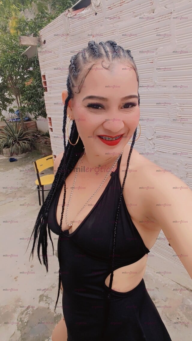 FOTOS DE SOY UNA FLACA ATRACTIVA , COLOR DE PIEL BLANCA CRESPA Y SOY COMPLACIENTE