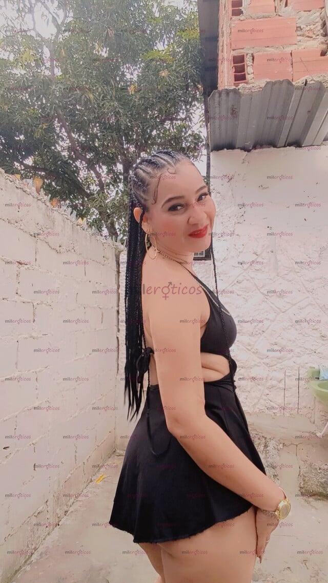 FOTOS DE SOY UNA FLACA ATRACTIVA , COLOR DE PIEL BLANCA CRESPA Y SOY COMPLACIENTE