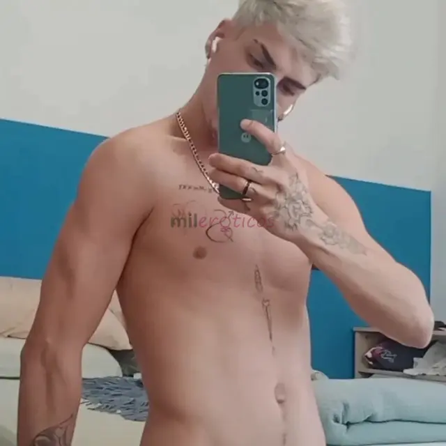 Sou somente ativo atendo homens mulheres e casais realizo fetiches e desejos tenho brinquedos realizo massagensestou a poucos dias em curitiba aprovei...