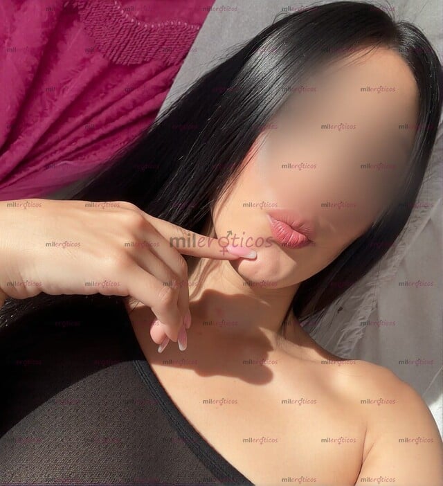 FOTOS DE HOLA MIS AMORES SOY ALLISON UNA PAISA MUY CANDENTE DISPUESTA A CUMPLIR TODAS TUS