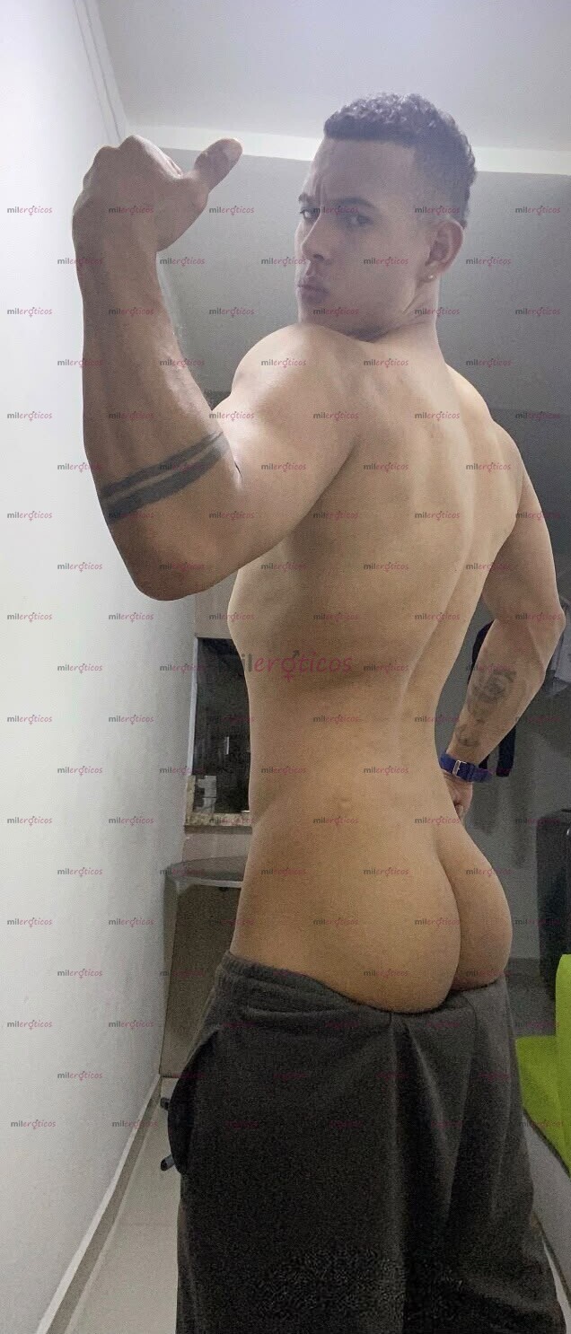 FOTOS DE NEA MORENO ACT EXPERTO EN DAR VERGA 21CM LLENOS DE LECHE BIX CACORRO EXPERTO