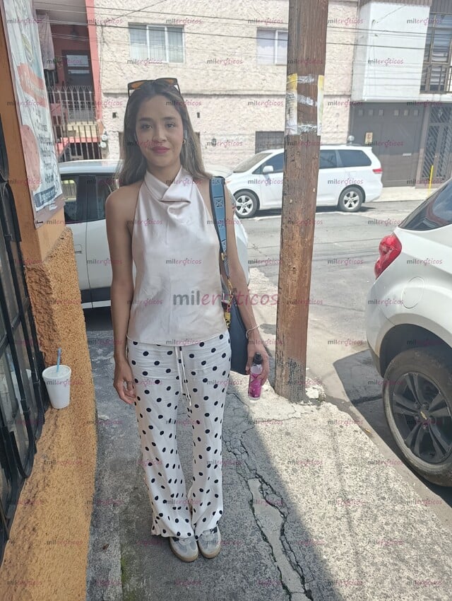 FOTOS DE SOY NUEVA ESTOY MUY APRETADITA VAMOS A PASARLA RICO,TE LA CHUPO COMO UNA EXPERTA