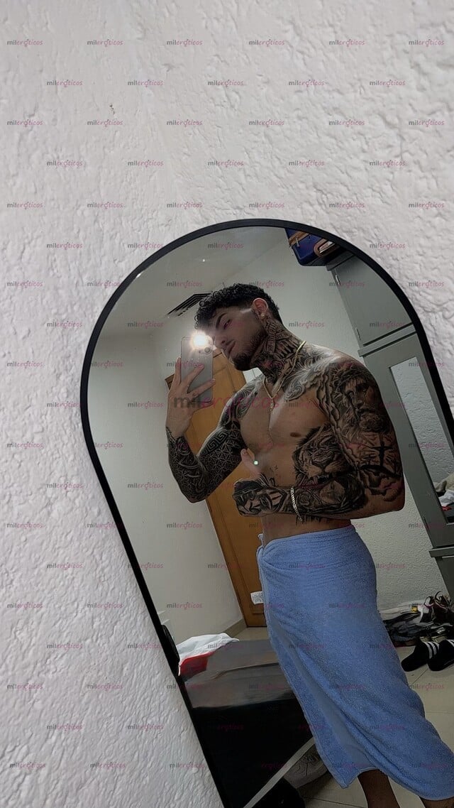 FOTOS DE HAGO TRÍOS CON MI MUJER O SI QUIERES SOLA, VENTE QUE ESTE CUBITO TE LO HACE BIEN